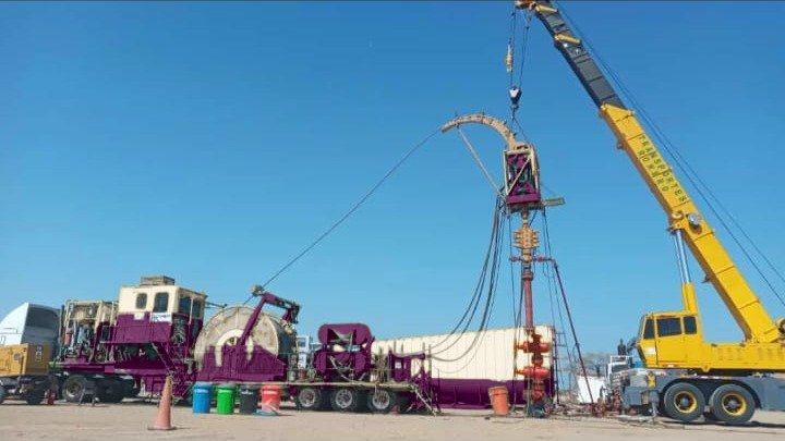 Crossfield coil tubing unit on location